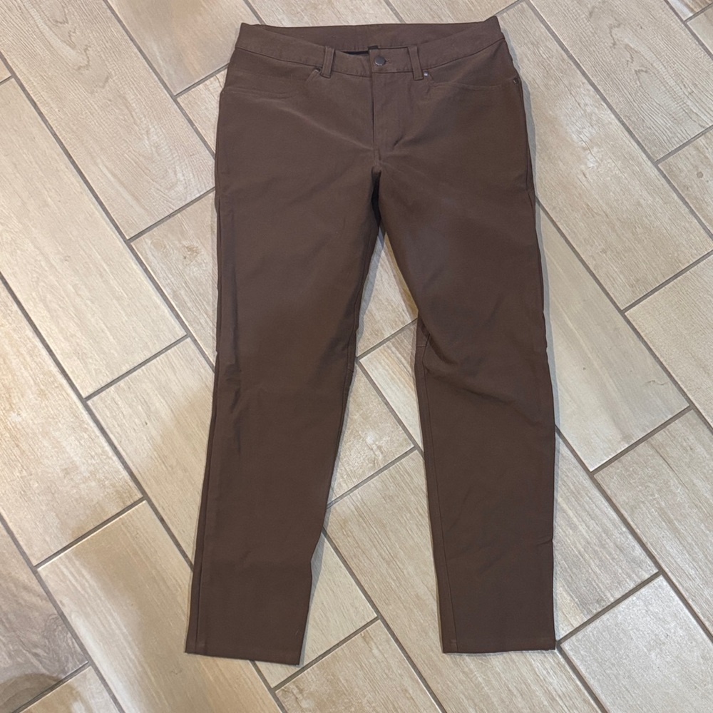 lululemon athletica ABC slim fit / E60